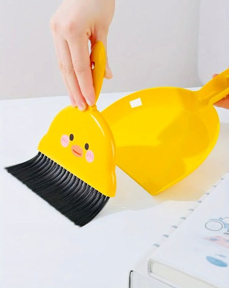 Ducky dust pan