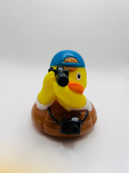 Lilalu - Photographer duck